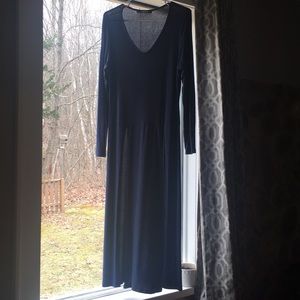 Long warm comfy long sleeve.